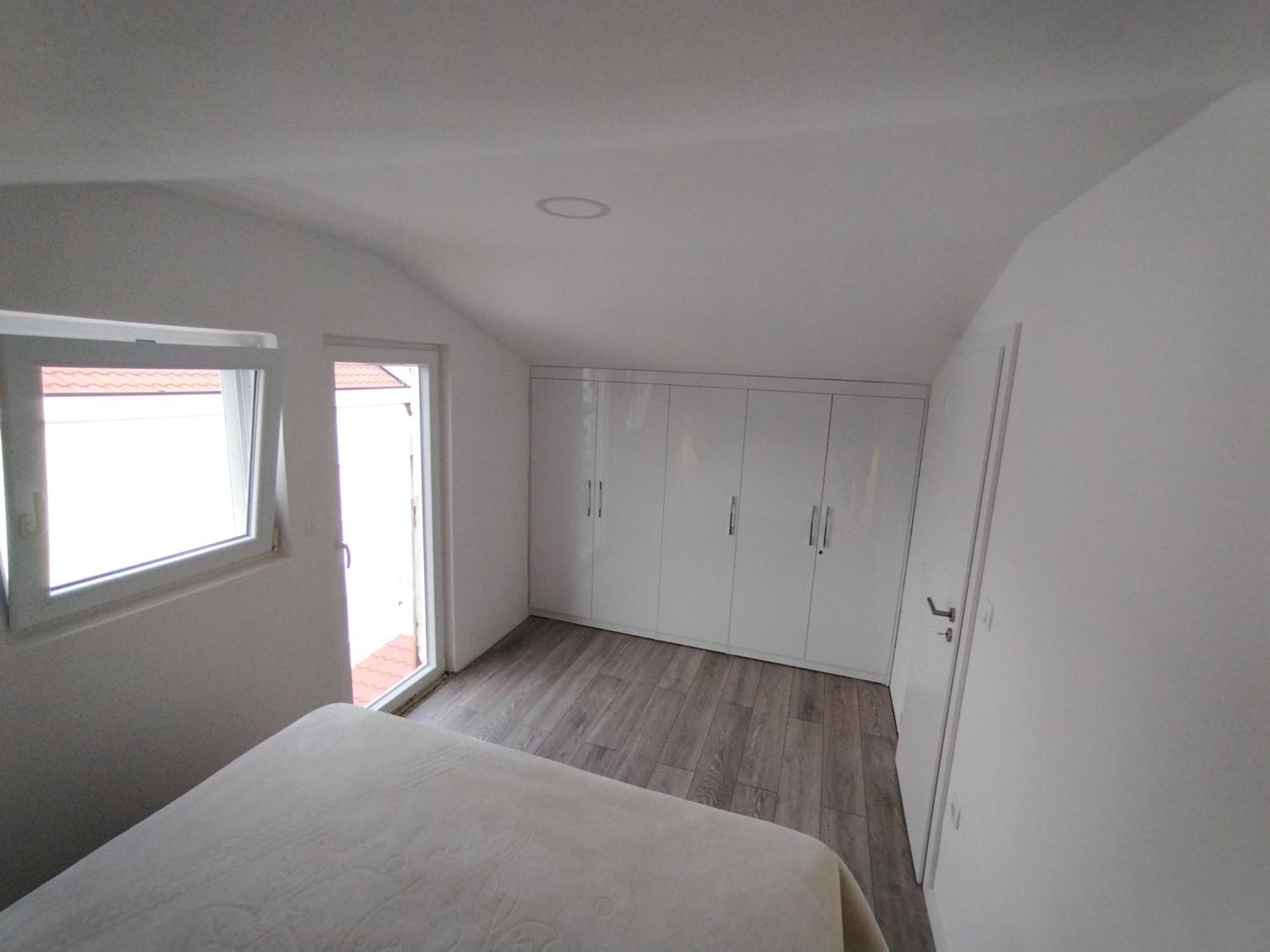 Apartments Paola Trogir Bilik gambar