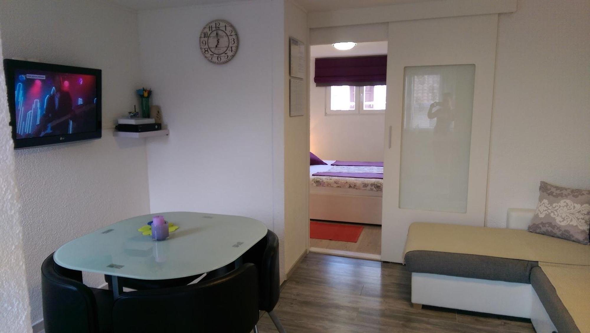 Apartments Paola Trogir Bilik gambar