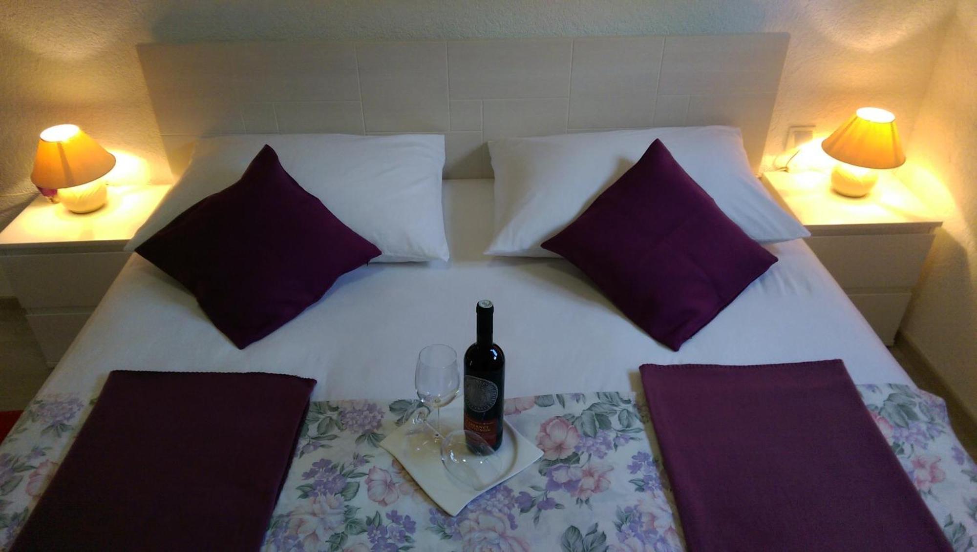 Apartments Paola Trogir Bilik gambar