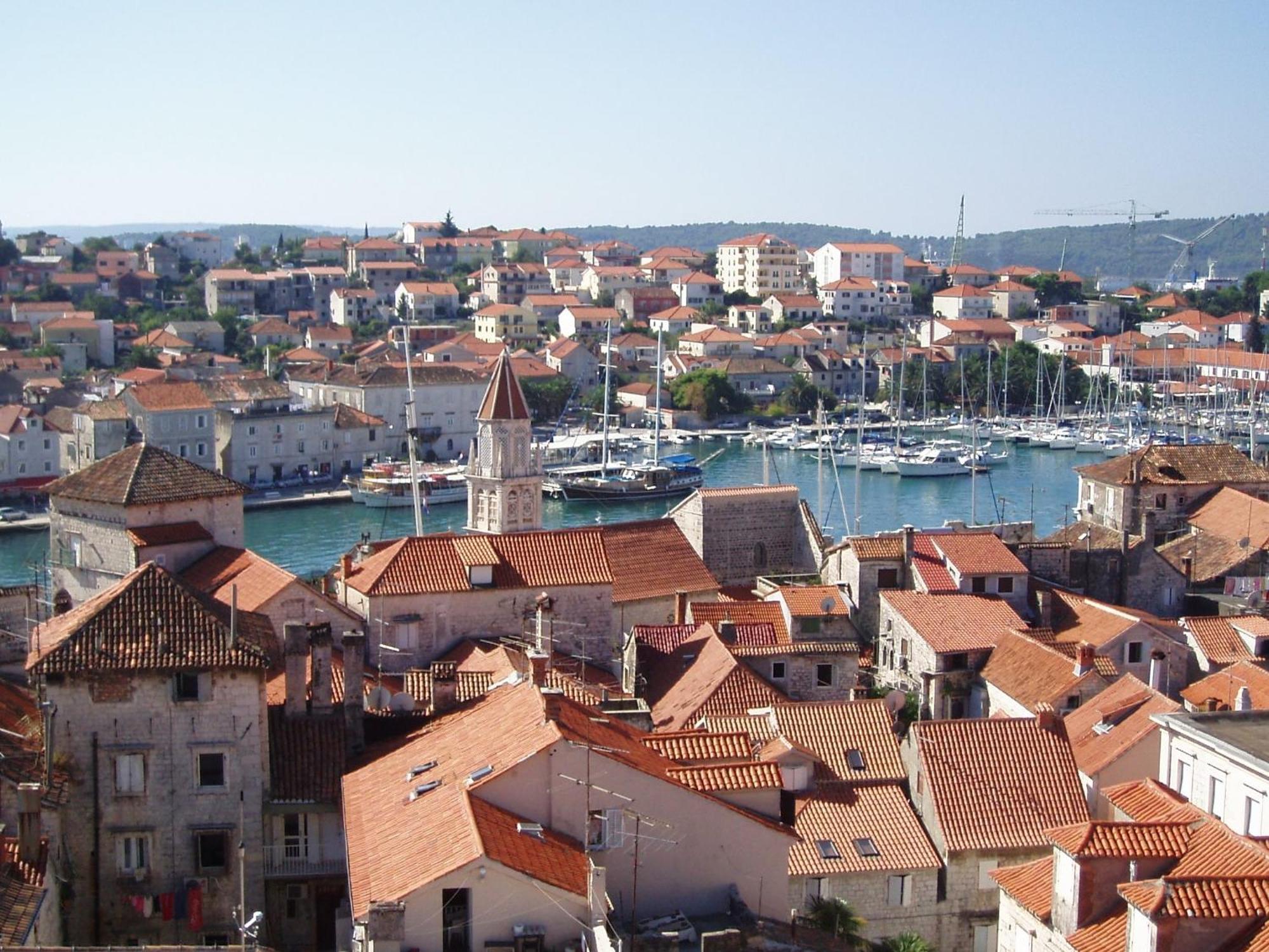 Apartments Paola Trogir Bilik gambar