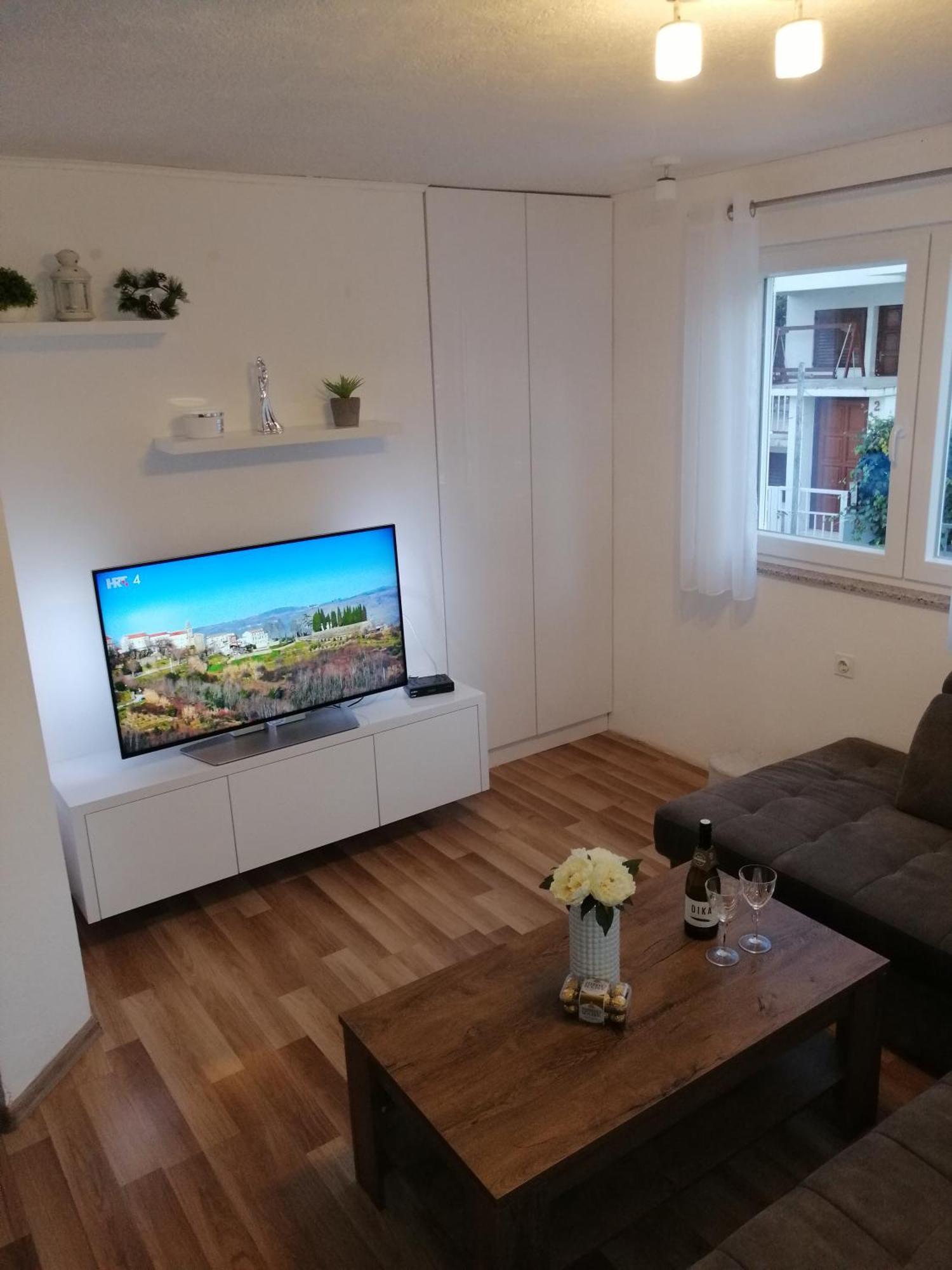 Apartments Paola Trogir Bilik gambar