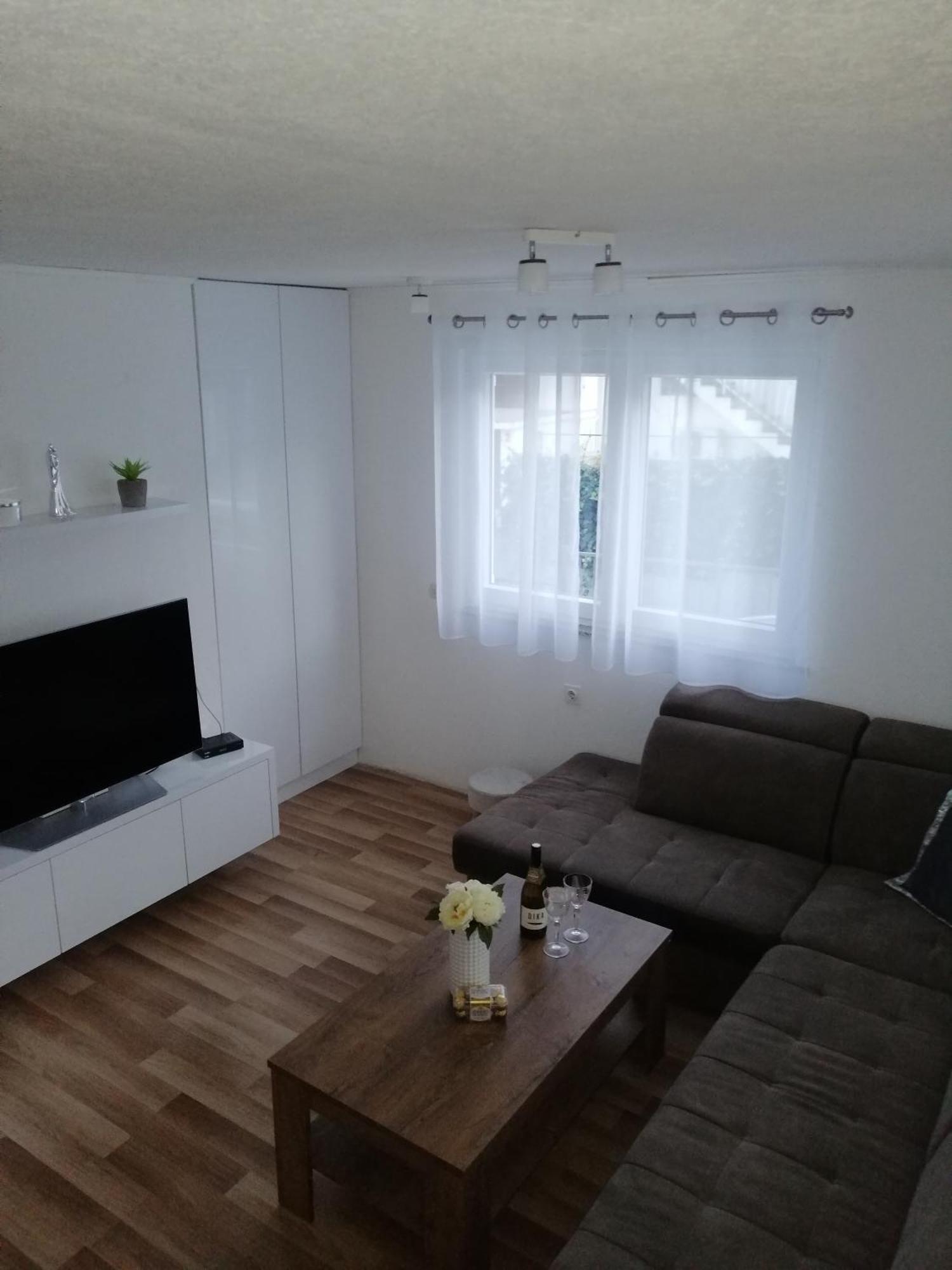 Apartments Paola Trogir Bilik gambar